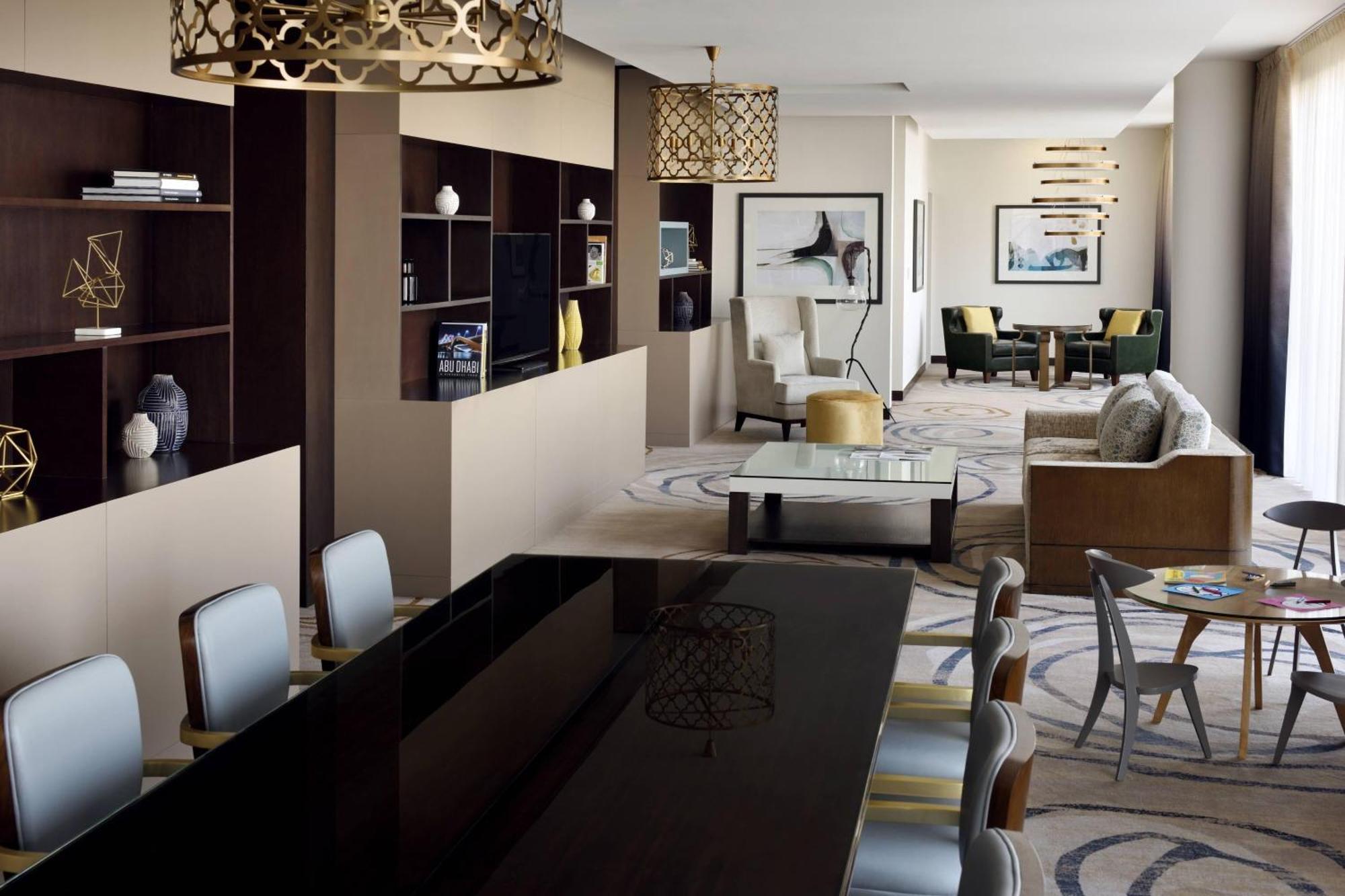 Marriott Executive Downtown, 4*